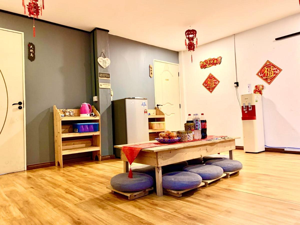 Apartment Bamboo Homestay: Cozy Tatami Retreat In *